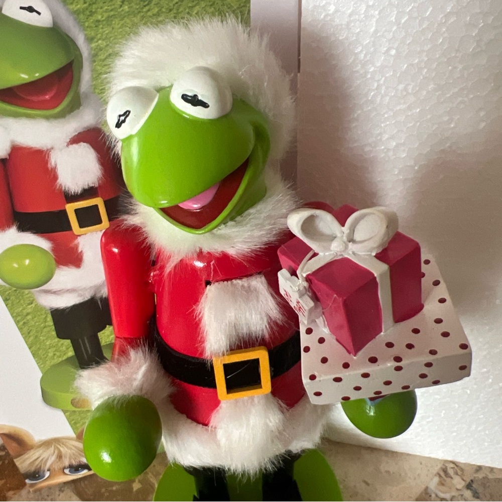 Kermit The Frog Nutcracker Kurt Adler Muppets Christmas Disney 10” NEW IN BOX - Picture 2 of 13